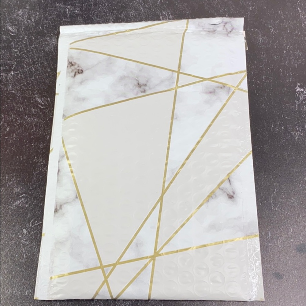 25 4”X8” Marble Bubble Mailers CLEARANCE - Picture 7 of 7